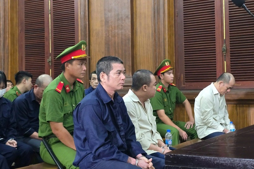 Các bị cáo tại tòa. (Ảnh: Dân trí)