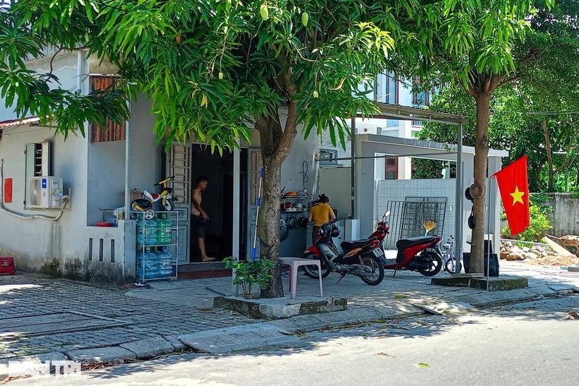 Khu vực nơi xảy ra vụ việc bò thả rông húc văng bé trai ở Đà Nẵng. Ảnh: Dân trí