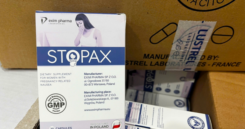 Tến tự tạo ra công thức của các sản phẩm, sau đó mua vật liệu trong nước giao cho nhân viên không có trình độ, bằng cấp tự phối trộn thành viên nang và đóng gói. (Ảnh: CACC)