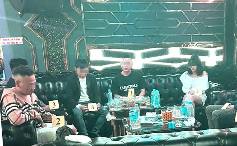 Thời điểm kiểm tra, cơ quan chức năng xác định 6 người dương tính với ma túy. Ảnh: Dân Trí