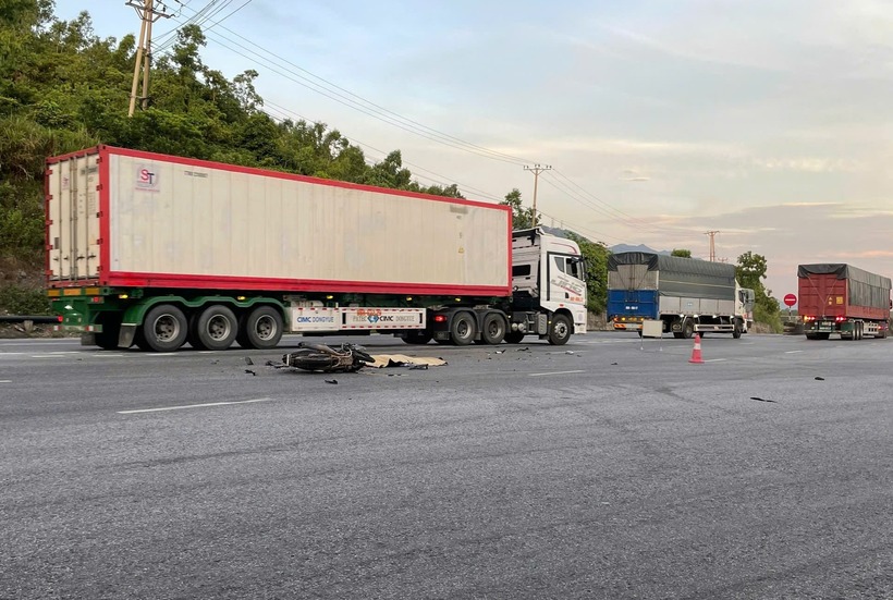 Hiện trường xảy ra vụ tai nạn. Ảnh: Báo Xây dựng.