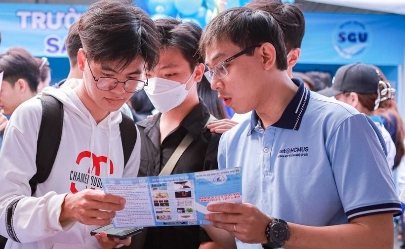 Trường Đại học Khoa học Tự nhiên thêm 10 tổ hợp có môn Sử, Địa. Ảnh minh họa