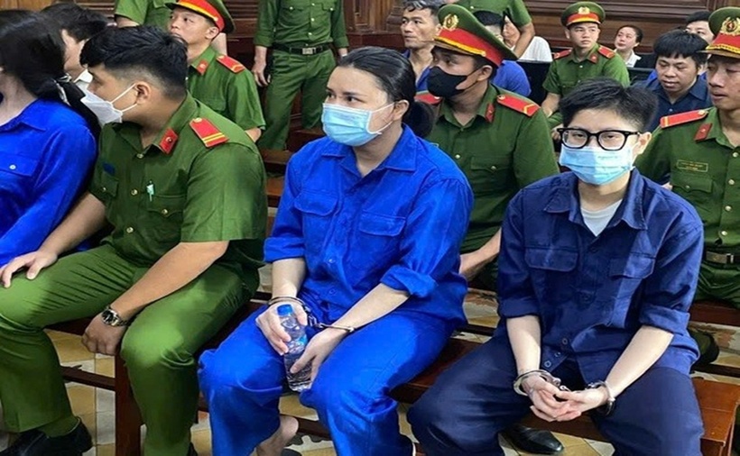 Bị cáo Nguyễn Thị Hoài (tức Hoài DJ) và đồng phạm. (Ảnh: Thanh niên)