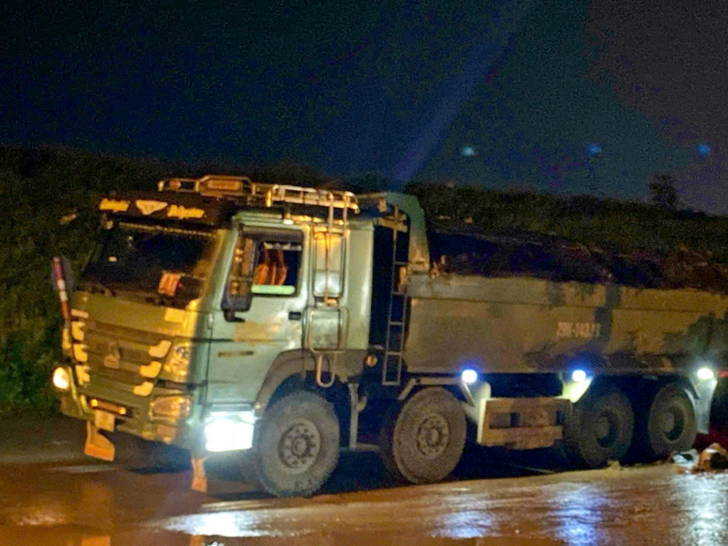 Tổ công tác cũng xác định xe tải trên chở hàng vượt quá tải trọng cho phép 44%