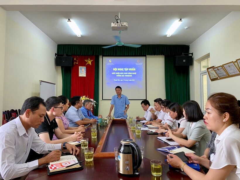 Ông Nguyễn Mạnh Hợp, Giám đốc Trung tâm Kỹ Thuật Tiêu chuẩn Đo lường Chất lượng và Ứng dụng, Chuyển giao KHCN tỉnh Thanh Hóa phát biểu.