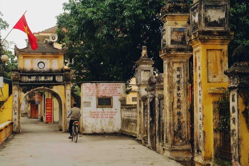 Làng cổ Cự Đà gắn bó lâu đời với nghề làm miến, làm tương. (Ảnh: Tuyên Parafu)