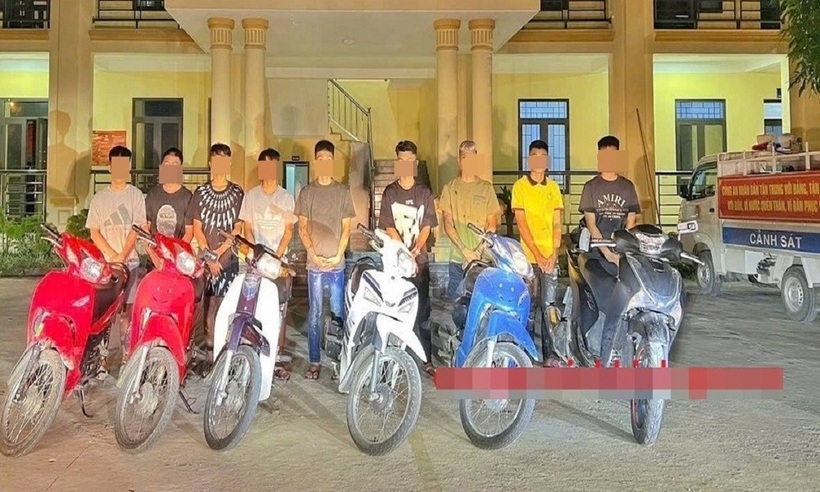 Nhóm thanh thiếu niên có dấu hiệu tụ tập đua xe trái phép.