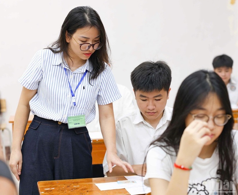 Xác nhận nhập học là thủ tục bắt buộc, học sinh phải đăng ký vào một trong những trường trúng tuyển. Ảnh minh họa