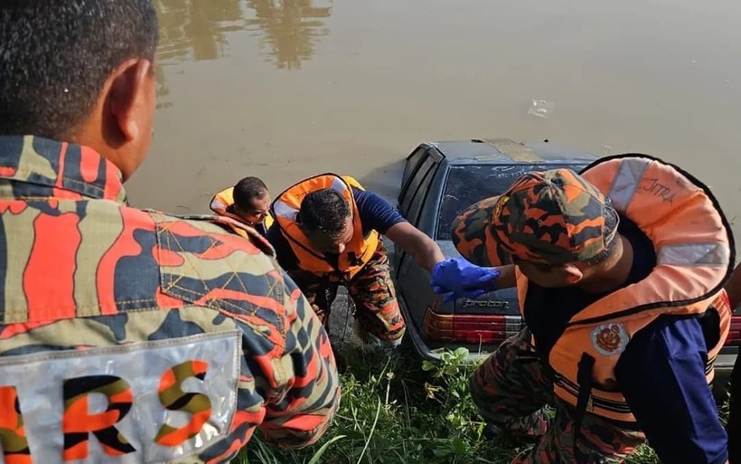 Chiếc ô tô tại hiện trường. Ảnh: JBPM