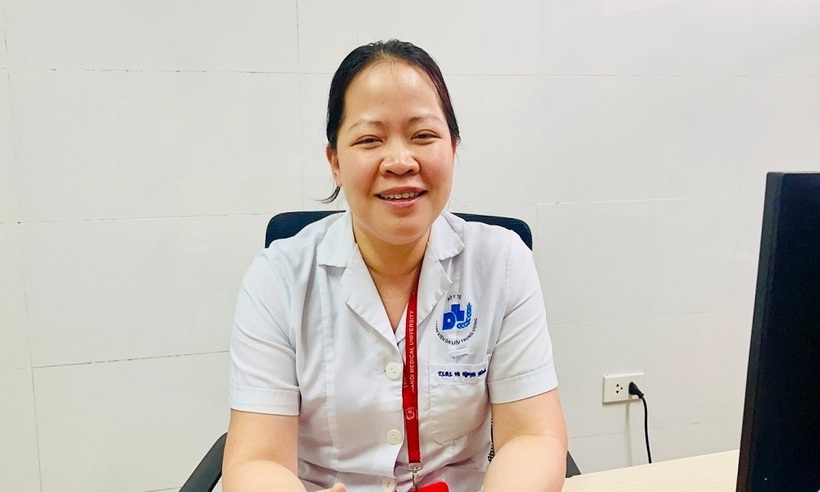 TS.BS Vũ Nguyệt Minh, Giám đốc Trung tâm Thử nghiệm lâm sàng tại Bệnh viện Da liễu Trung ương.