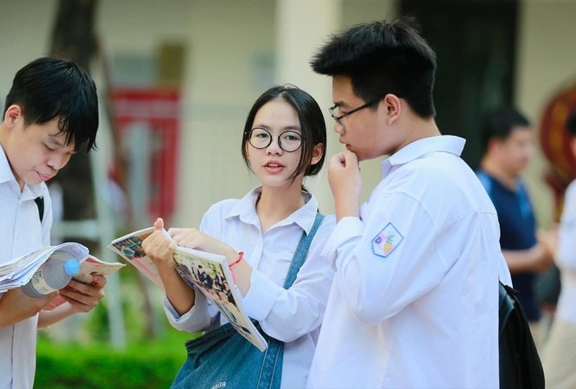 Từ chiều nay (10/7), học sinh Hà Nội bắt đầu xác nhận nhập học. Ảnh minh họa
