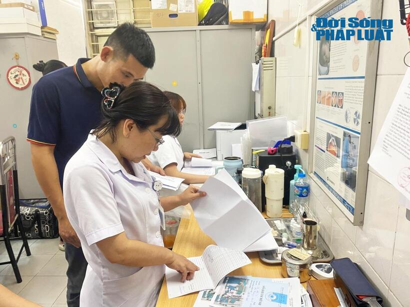 Chính sách BHYT mới cũng khiến các bác sĩ vui mừng vì bệnh nhân sẽ phần nào bớt được gánh nặng chi phí khám, điều trị bệnh