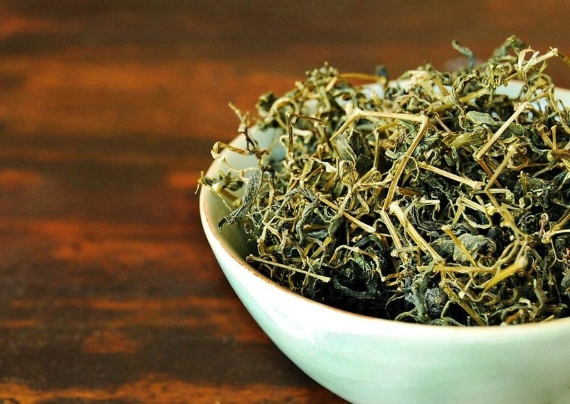 Giảo cổ lam, hay còn gọi là Gynostemma pentaphyllum, là một loại cây đặc trưng ở các vùng núi và rừng rậm khắp châu Á. Ảnh minh họa.