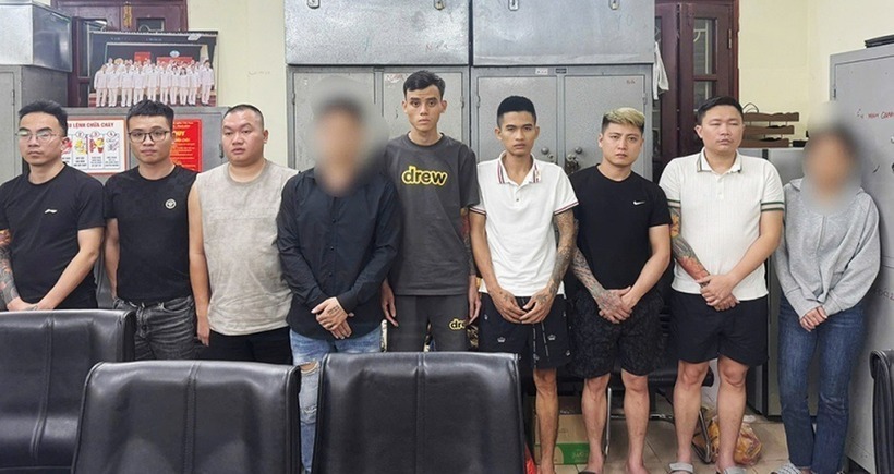 Các đối tượng liên quan đến đường dây.