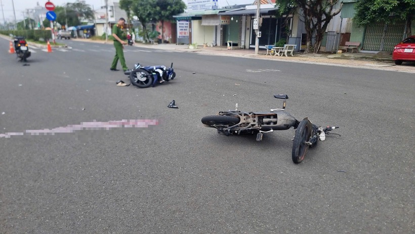 Hiện trường vụ tai nạn. Ảnh: Báo Thanh niên.