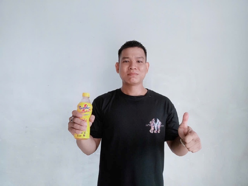 Anh Dương Khánh Tâm (sinh năm 1996, Gia Lộc, Trảng Bàng, Tây Ninh) may mắn trúng giải 3 là một AirPods Max trị giá 13 triệu đồng. (Ảnh NVCC).
