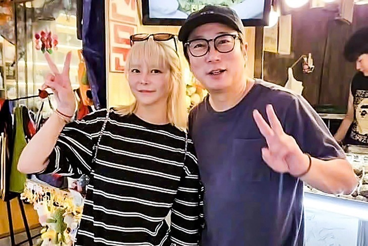 Nam danh hài Lee Soo Geun và Park Ji Yeon. Ảnh: Money Today