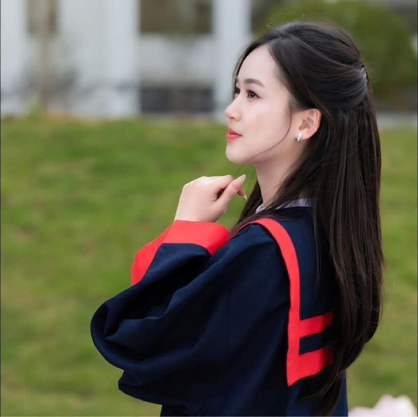 Nguyễn Lê Hiền Mai, nữ sinh lớp 12 chuyên Hóa, Trường THPT Chuyên Hùng Vương