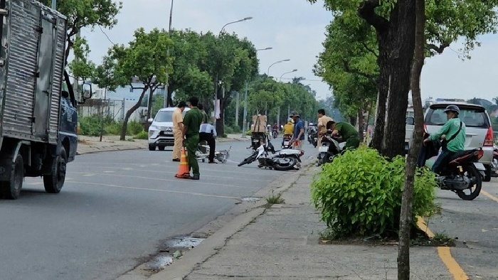 Hiện trường vụ tai nạn. Ảnh: Báo Thanh niên.