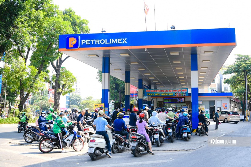 Tỉ suất lợi nhuận sau thuế của Petrolimex niên độ 2023 sau kiểm toán đạt ở mức 10,61%. (Ảnh: Hữu Thắng)