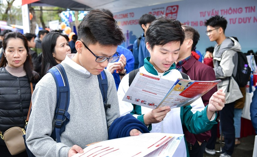 Theo quy định, thí sinh sẽ có thời gian đăng ký và điều chỉnh nguyện vọng xét tuyển đại học trên cổng thông tin của Bộ GD&ĐT từ ngày 16/7 đến 17h ngày 28/7. Ảnh minh họa