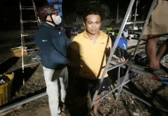 Đối tượng truy nã Nguyễn Trung Tín bị bắt sau hơn 1 năm trốn thi hành án. Ảnh: Lao động