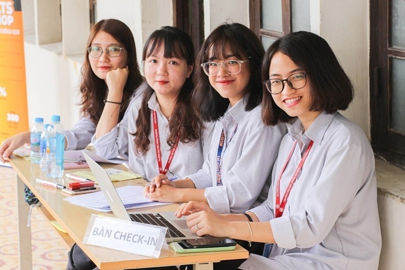 Nhóm có học phí cao nhất là những chương trình liên kết do đại học nước ngoài cấp bằng, lên tới hàng trăm triệu đồng. Ảnh minh họa