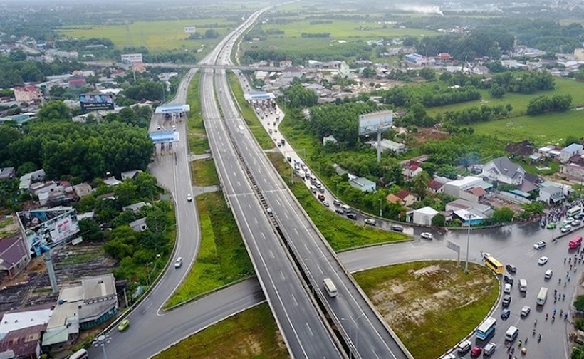 Dự kiến đến ngày 19/8/2025 sẽ có thêm 208 km đường bộ cao tốc được hoàn thành nâng tổng số đường bộ cao tốc cả nước lên 2.476 km. Ảnh minh hoạ