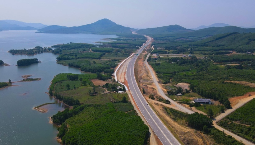 Cao tốc hàm Nghi - Vũng Áng