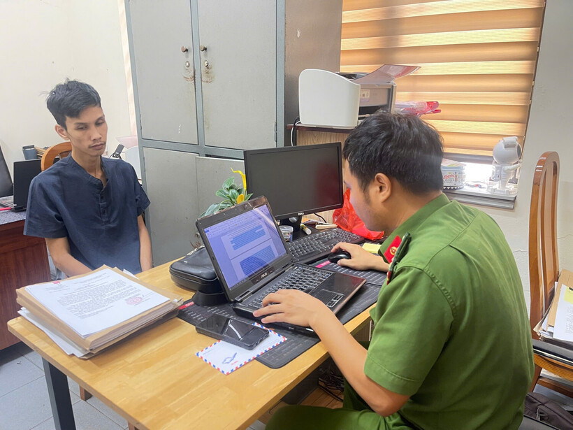 Đối tượng Nguyễn Văn Thuận tại cơ quan công an. Ảnh: Công an tỉnh Quảng Ninh.