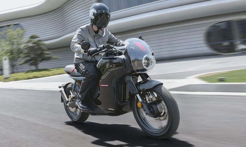 Honda E-VO-3 có phong cách cafe-racer. (Ảnh: Honda-Wuyang)