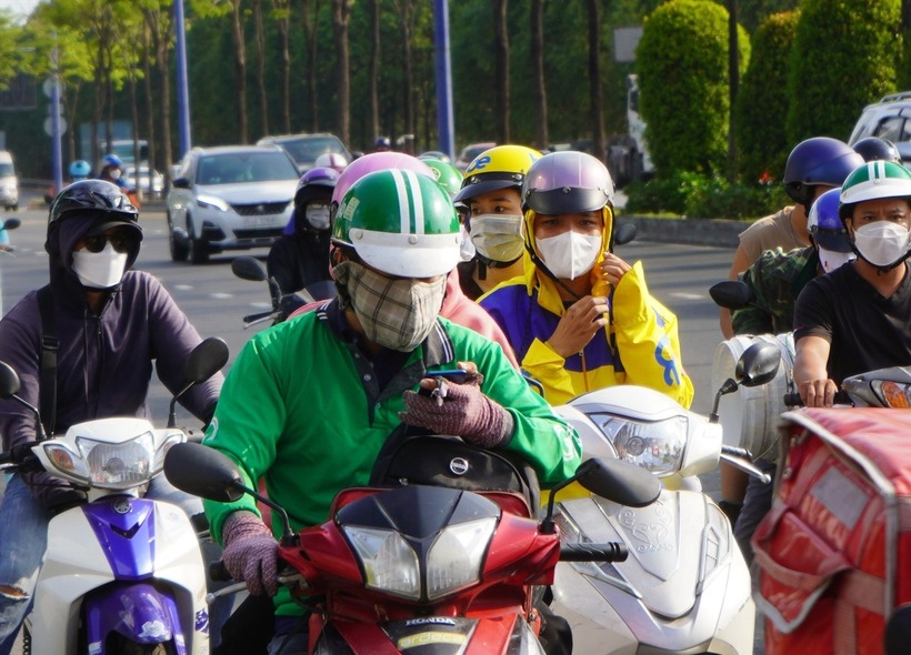 Khu vực Bắc Bộ và Bắc Trung Bộ ngày nắng nóng, có nơi nắng nóng gay gắt, chiều tối và đêm có mưa rào và dông vài nơi. Ảnh minh hoạ.