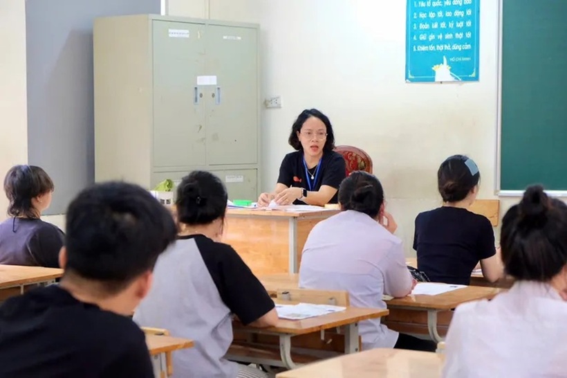 Việc thay đổi địa giới hành chính, thực hiện chính quyền 2 cấp và Hiến pháp sửa đổi ảnh hưởng trực tiếp đến chương trình của 4 môn học. Ảnh minh họa