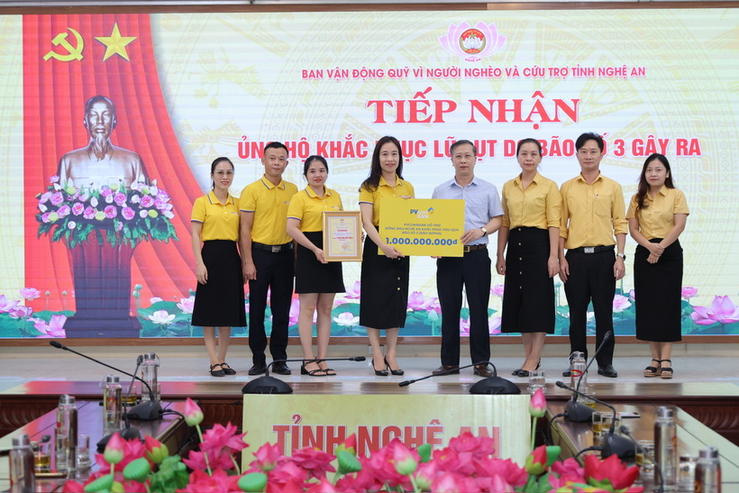 PVcomBank hỗ trợ nhân dân tỉnh Nghệ An sớm ổn định cuộc sống, khôi phục sản xuất
