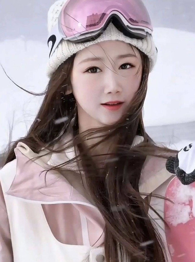 MC Đường Đường đột ngột qua đời ở tuổi 27. Ảnh: Sohu.