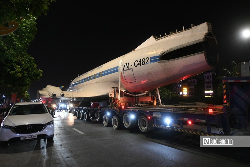 Chiếc IL-14 số hiệu VN-C482 là máy bay IL-14 đầu tiên của Trung đoàn Không quân vận tải 919 - tiền thân của Đoàn bay 919 hiện nay. Đây là một trong 5 máy bay do Chính phủ Liên Xô viện trợ cho Việt Nam vào năm 1957 và chính thức khai thác từ 1958. Đặc biệt, VN-C482 được Liên Xô tặng riêng cho Chủ tịch Hồ Chí Minh, phục vụ các chuyến chuyên cơ chở Bác Hồ và lãnh đạo Đảng, Nhà nước trong thời kỳ kháng chiến chống Mỹ.