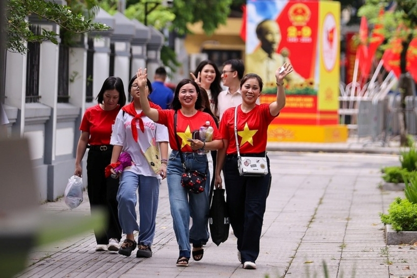 Không khí phấn khởi, háo hức trước giờ diễn ra sơ duyệt diễu binh, diễu hành A80 - 7