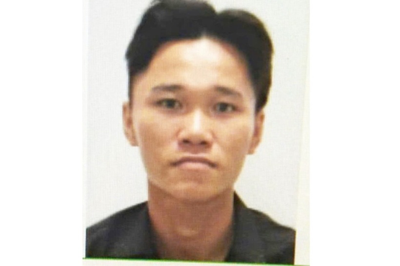 Cao Văn Beo bị truy nã về tội gây rối trật tự công cộng bị bắt giữ khi vừa nhập cảnh tại sân bay Tân Sơn Nhất. Ảnh: PLO