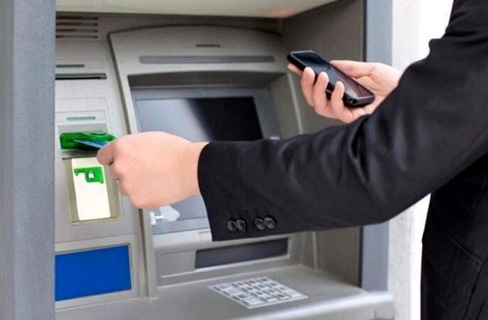 Hạn mức rút tiền tai cây ATM tối đa trong một ngày là bao nhiêu là thắc mắc chung của nhiều người.