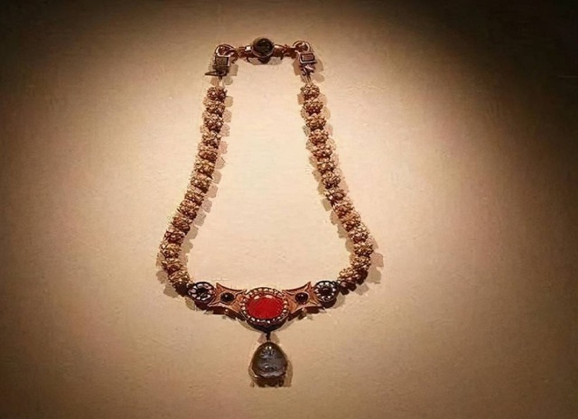 Mở quan tài khắc lời nguyền được tìm thấy trong mộ cổ hơn nghìn năm, các chuyên gia "sửng sốt" với thân phận thi hài bên trong - 5