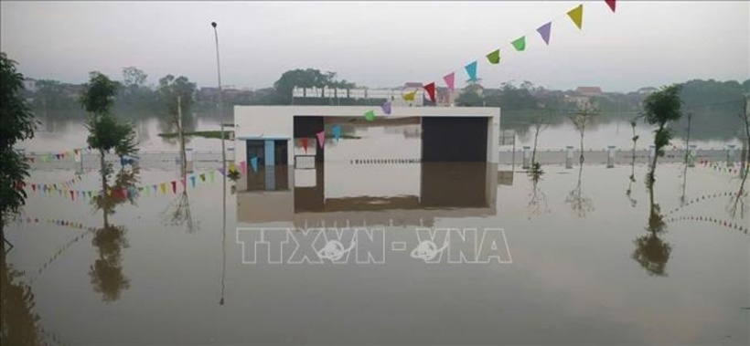 Nhiều nơi ở phường Vân Hà, tỉnh Bắc Ninh ngập trong nước lũ. Ảnh: TTXVN