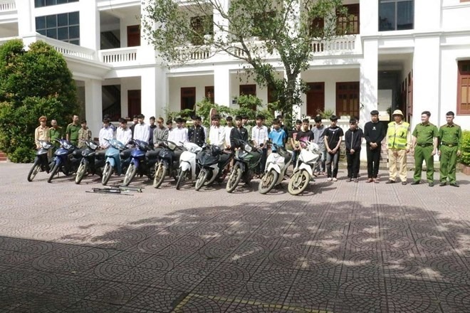 Các đối tượng gây rối trật tự công cộng bị triệu tập, bắt giữ. Ảnh: Nghệ An