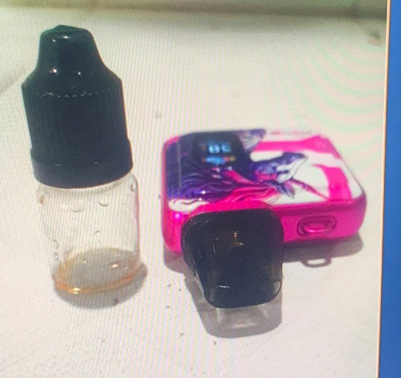 Cần sa, khi phối trộn vào thuốc lá điện tử gây tác hại khôn lường cho người sử dụng. Ảnh: Báo Công an Nhân dân.