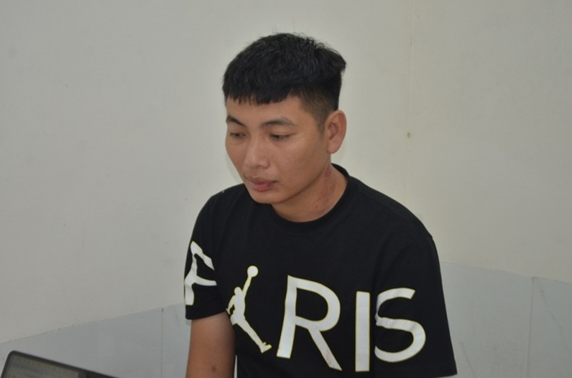 Bàn Văn Sỹ tại cơ quan công an. Ảnh: Công an Nhân dân