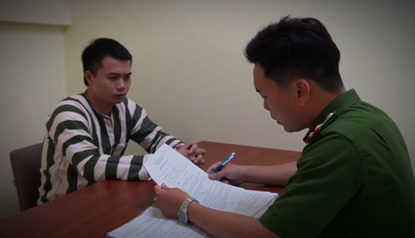 Lê Anh Điệp tại cơ quan công an. Ảnh: Báo Công an Nhân dân.