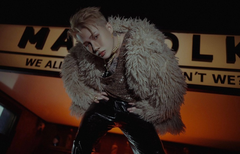 Jack thông báo tạm dừng mọi hoạt động biểu diễn.