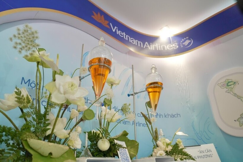 Với Vietnam Airlines, hương thơm là ngôn ngữ vô hình của cảm xúc, là sợi dây kết nối tinh tế giữa thương hiệu và hành khách, khơi dậy cảm giác thư thái, thân thuộc và đẳng cấp.