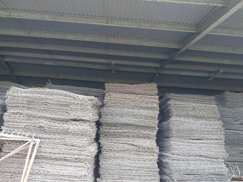 Các rọ thép này là nguồn vật tư thiết yếu, phục vụ trực tiếp cho công tác xử lý sạt lở, gia cố mái taluy, bảo vệ nền đường, bờ kè và khôi phục kết cấu hạ tầng giao thông sau mưa lũ