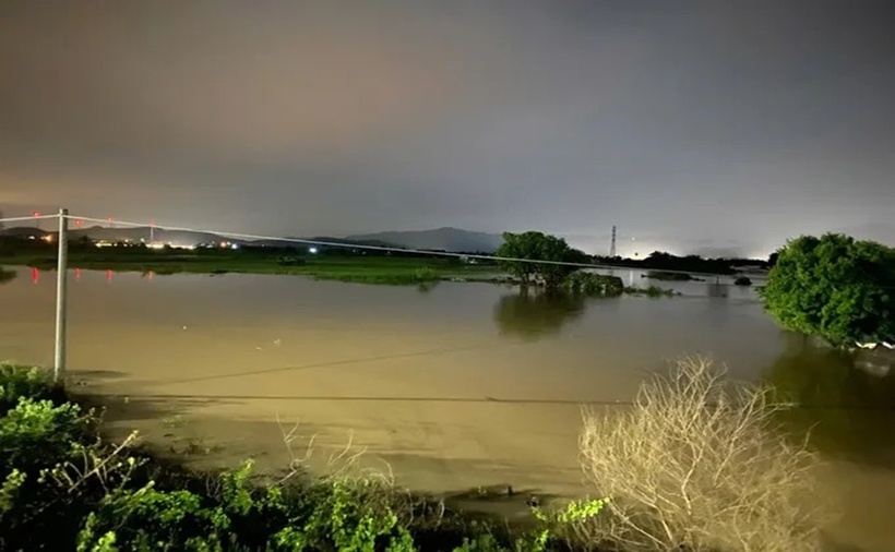 Lượng nước đổ về rất lớn. (Ảnh: Sài Gòn giải phóng)