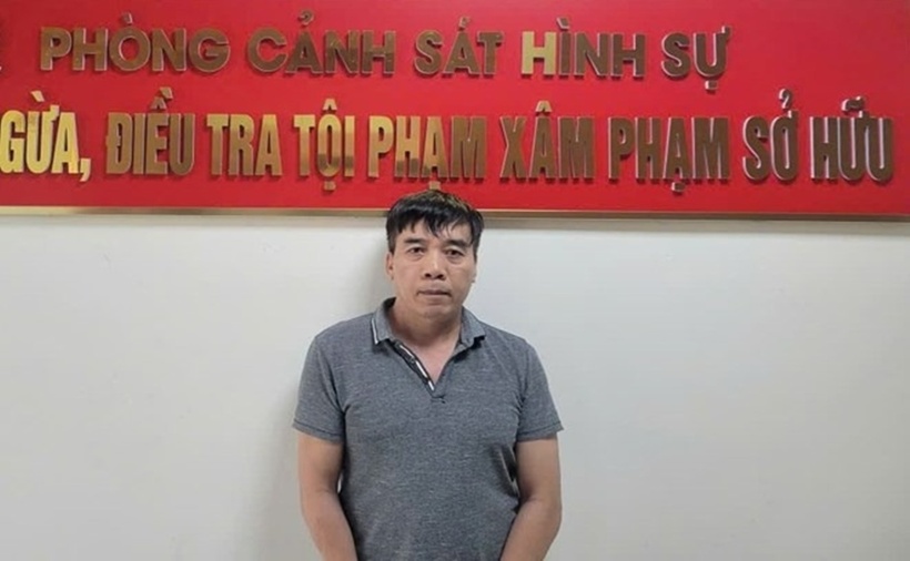 Đội phòng ngừa, điều tra tội phạm xâm phạm sở hữu - Phòng Cảnh sát Hình sự bắt giữ đối tượng Trần Mạnh Toàn. (Ảnh: Công an TP.Hải Phòng)